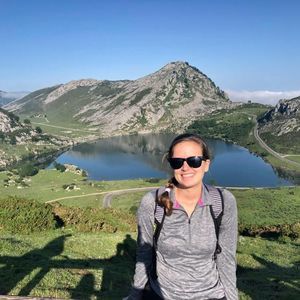 Meet your Posher, Leah